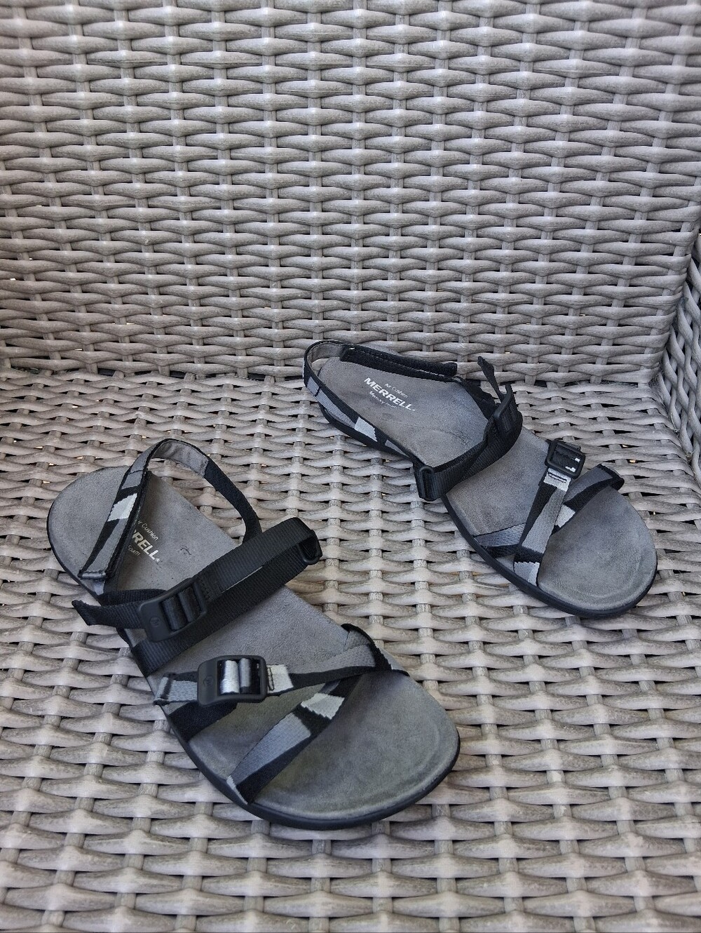 Merrell Women's Black and Gray Adjustable Sport Sandals